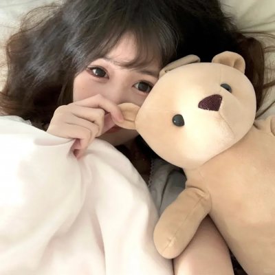 蜜桃女孩